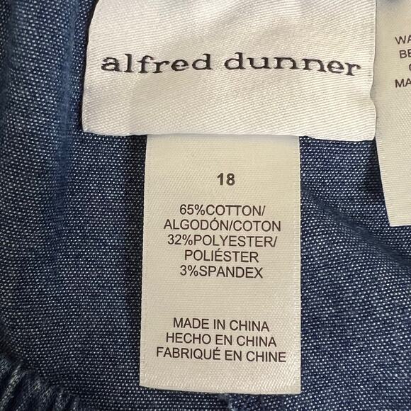 Alfred Dunner Womens Pull On Pants Size 18 Blue Denim Look Stretch Straight Leg - Picture 4 of 6